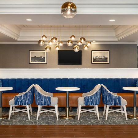 Hampton Inn By Hilton Boston/Кеймбридж Екстериор снимка