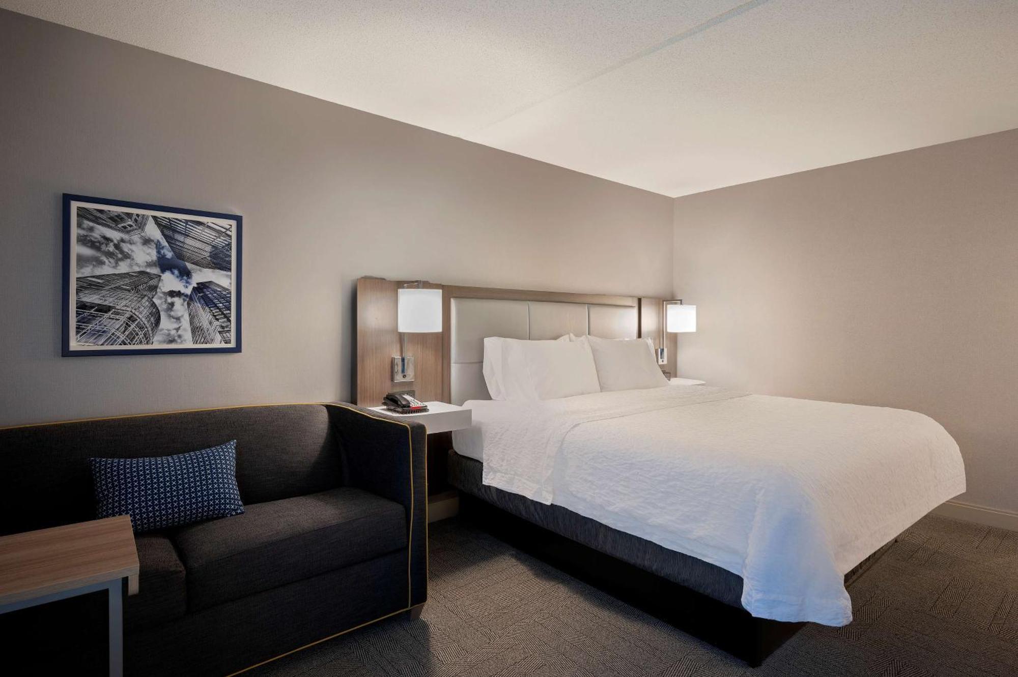 Hampton Inn By Hilton Boston/Кеймбридж Екстериор снимка