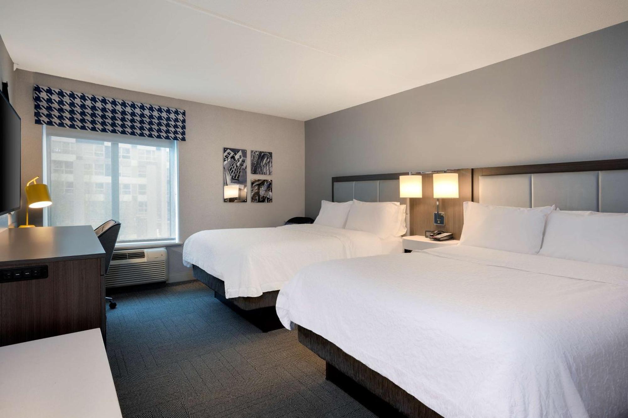 Hampton Inn By Hilton Boston/Кеймбридж Екстериор снимка