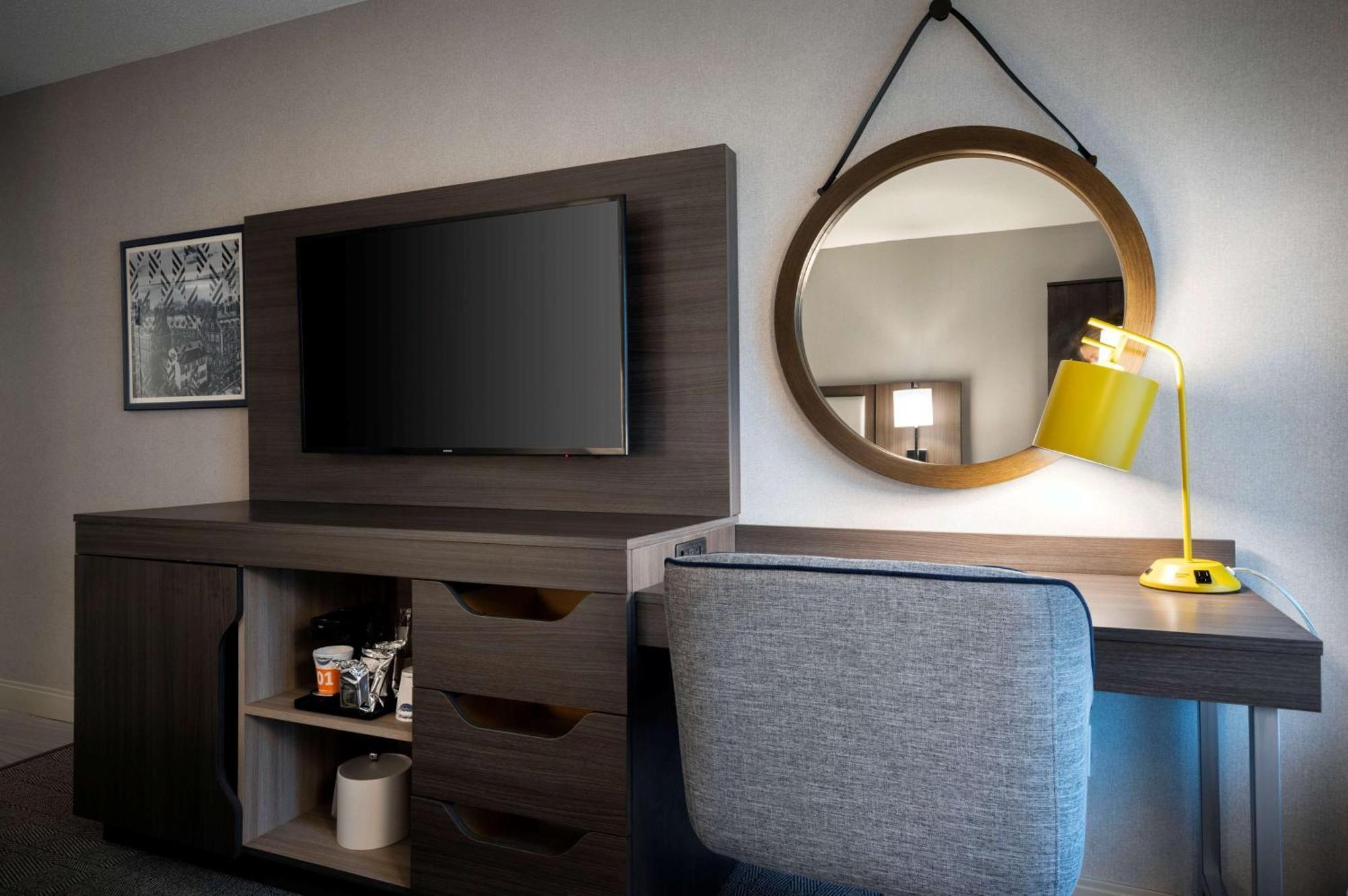 Hampton Inn By Hilton Boston/Кеймбридж Екстериор снимка