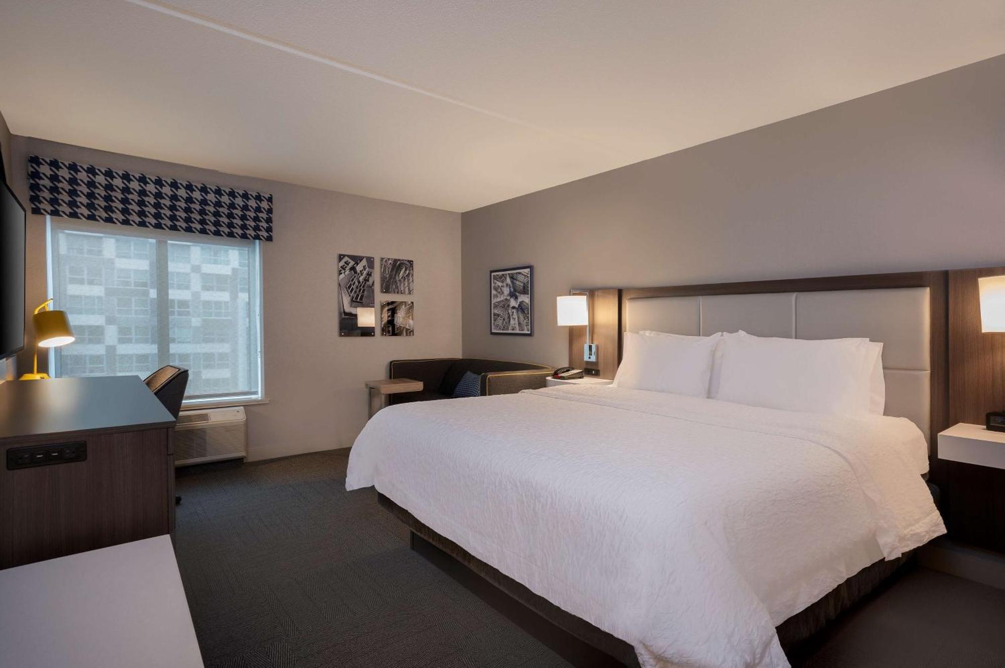 Hampton Inn By Hilton Boston/Кеймбридж Екстериор снимка