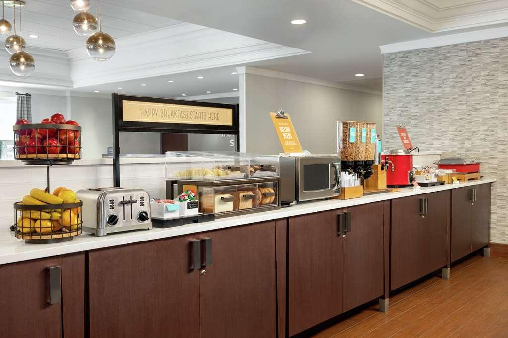 Hampton Inn By Hilton Boston/Кеймбридж Ресторант снимка