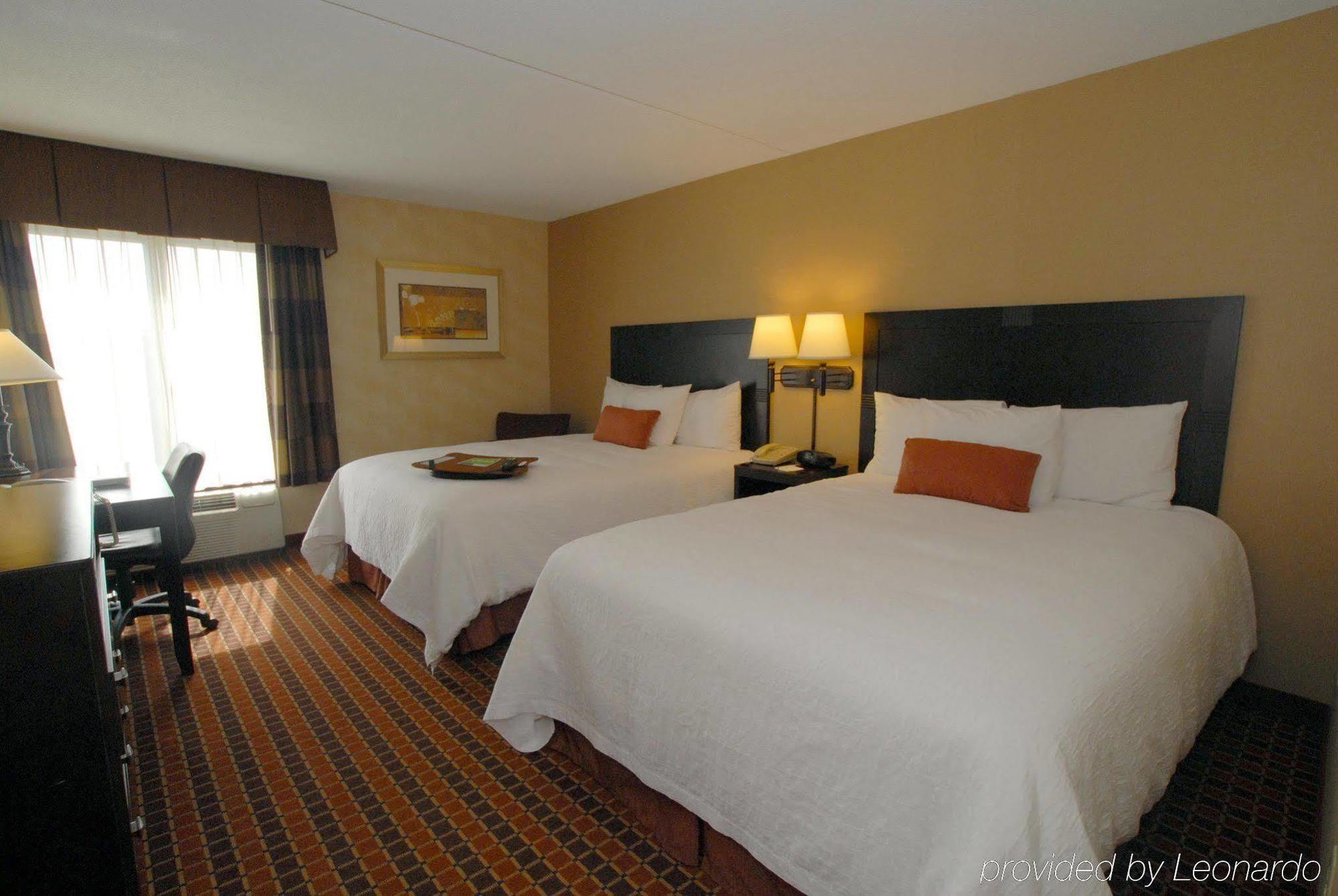Hampton Inn By Hilton Boston/Кеймбридж Стая снимка