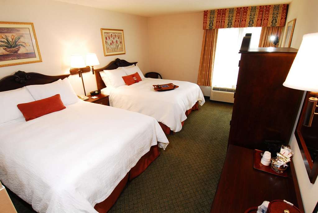 Hampton Inn By Hilton Boston/Кеймбридж Стая снимка